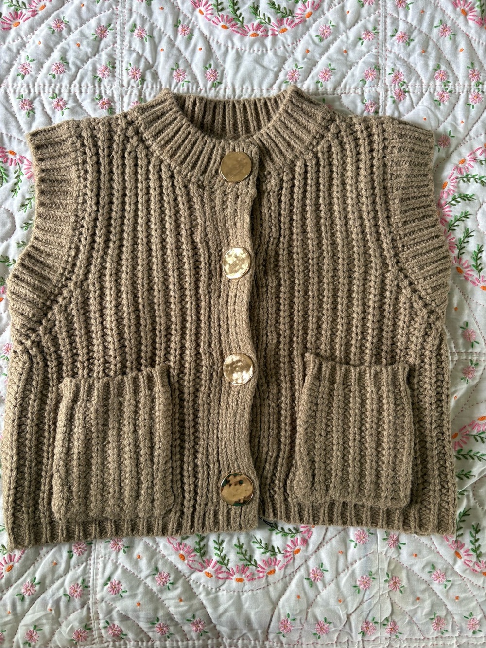 Classic Chunky Knit Sweater Vest- Camel